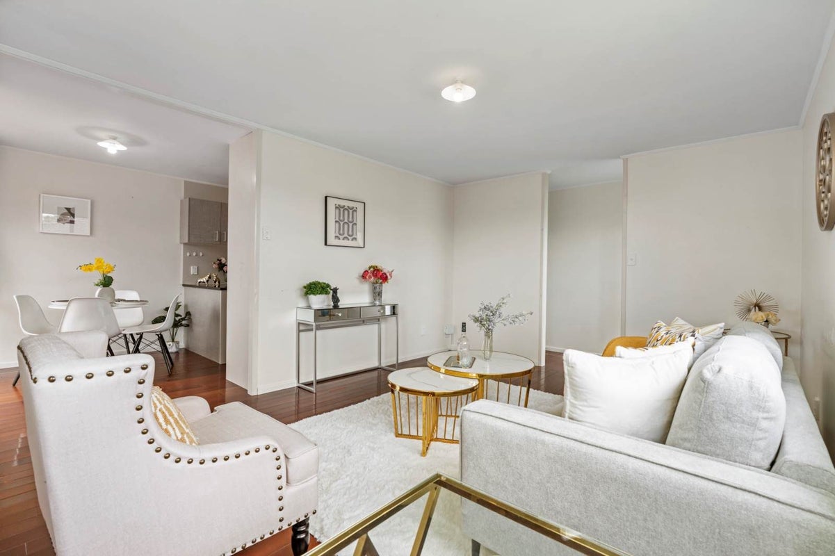 2/141 Canal Road, Avondale, Auckland - Carousel 2