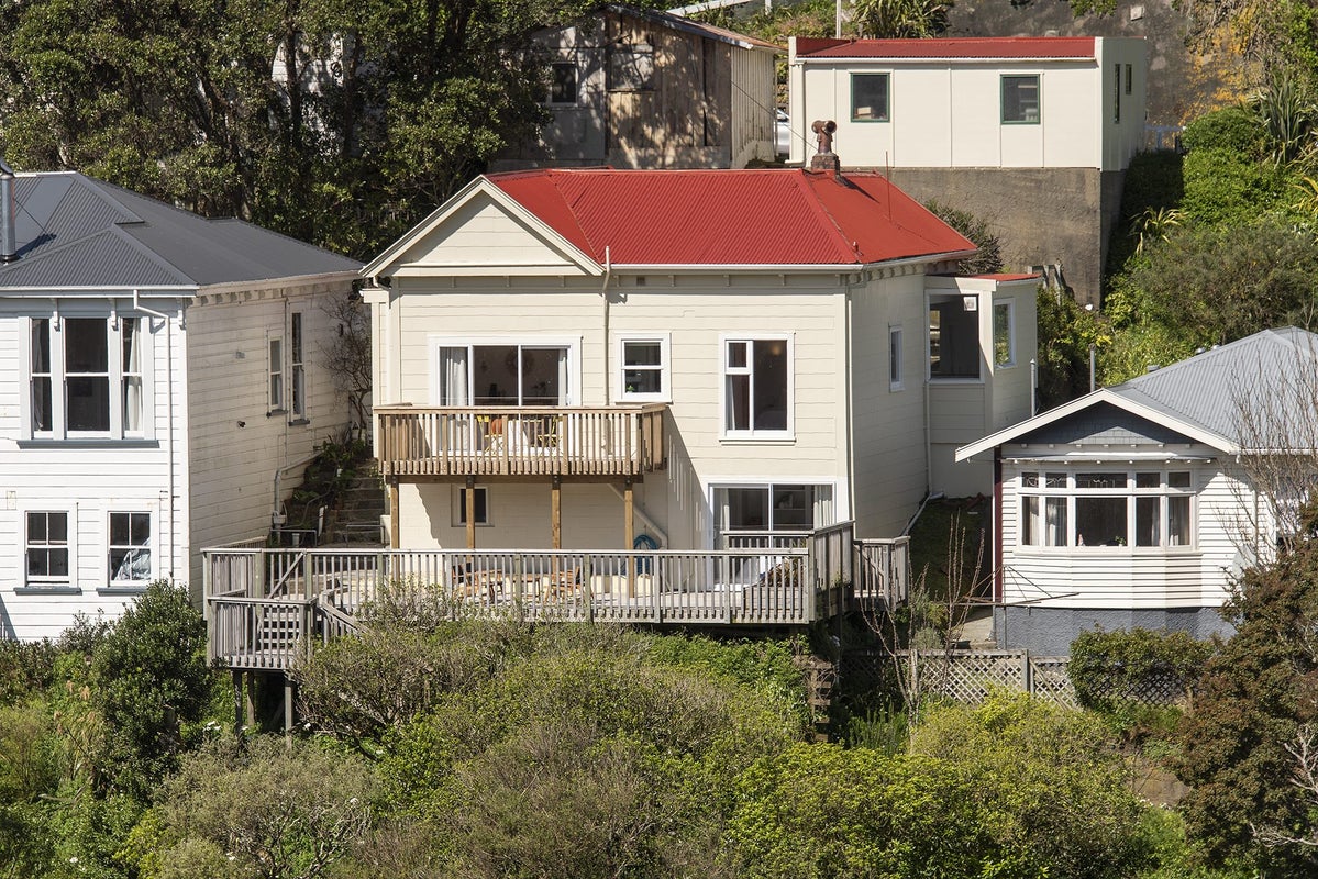 60 Fairview Crescent, Kelburn, Wellington - Carousel 1