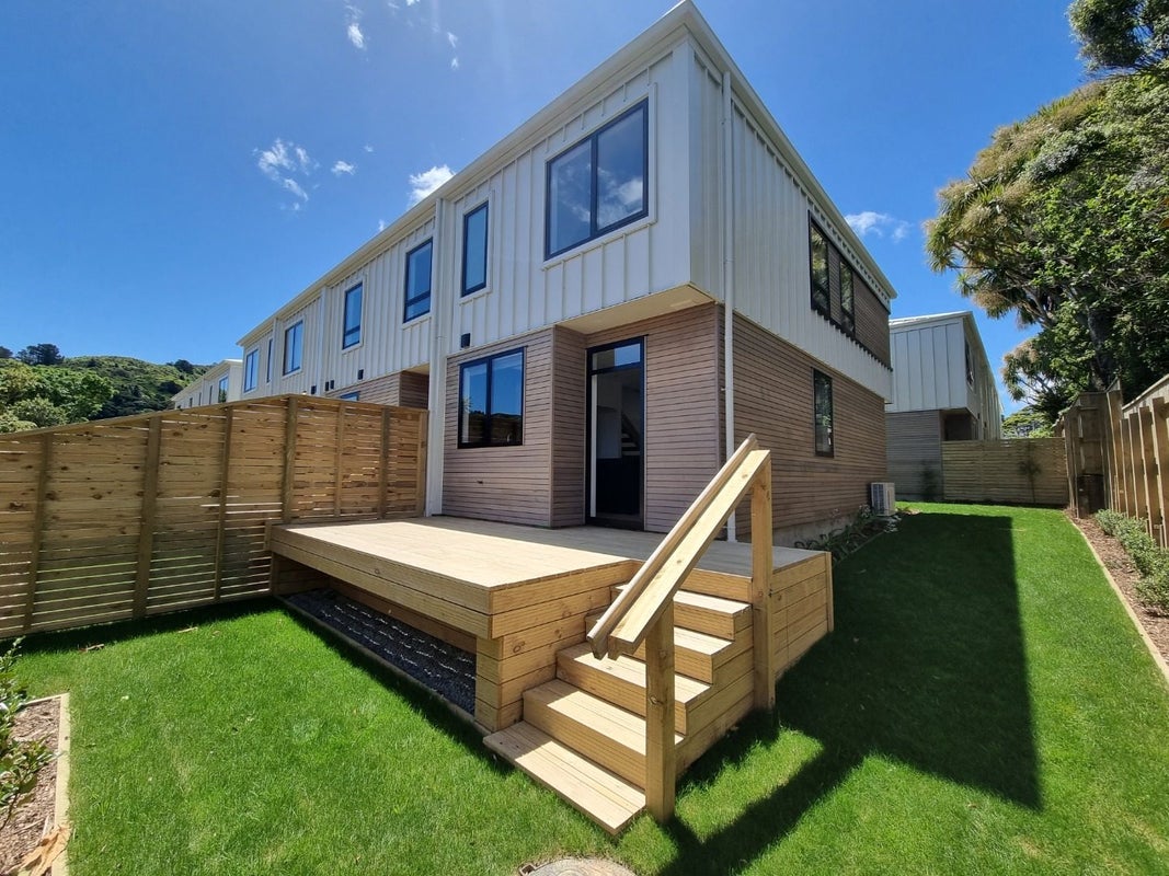 8/13 Fancourt Street, Karori, Wellington - Carousel 17