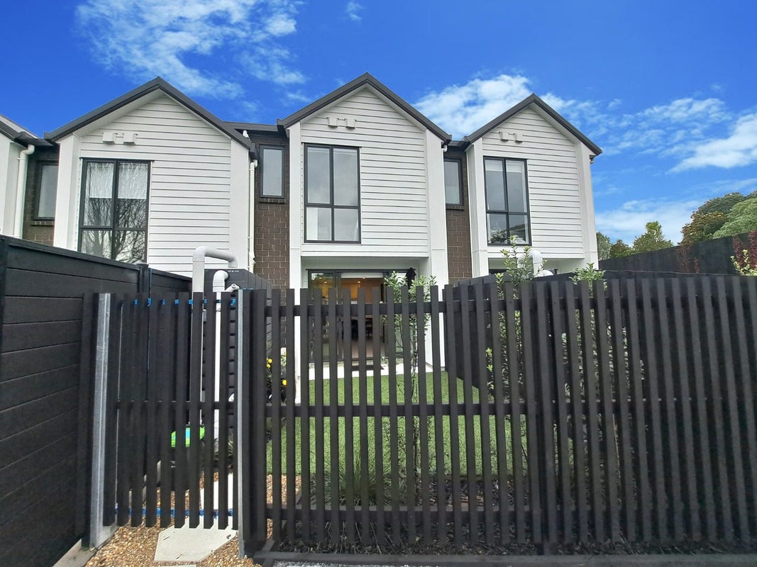 20B Flaxdale Street, Birkdale, Auckland - Carousel 1