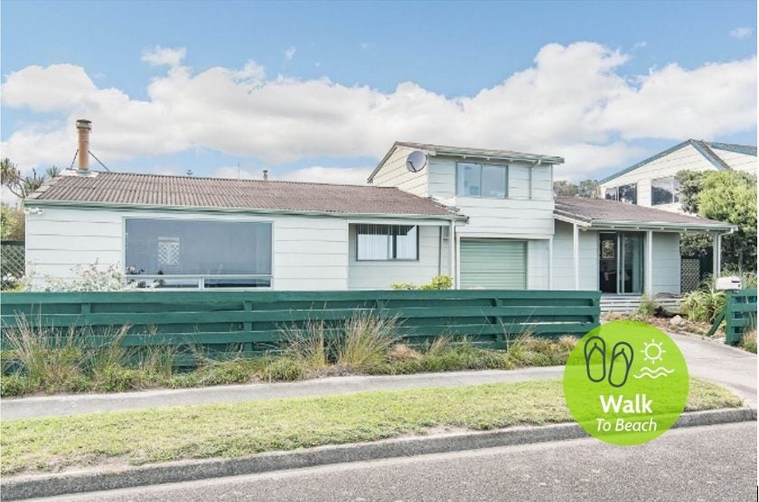 110 Marine Parade, Otaki Beach, Otaki - Carousel 1