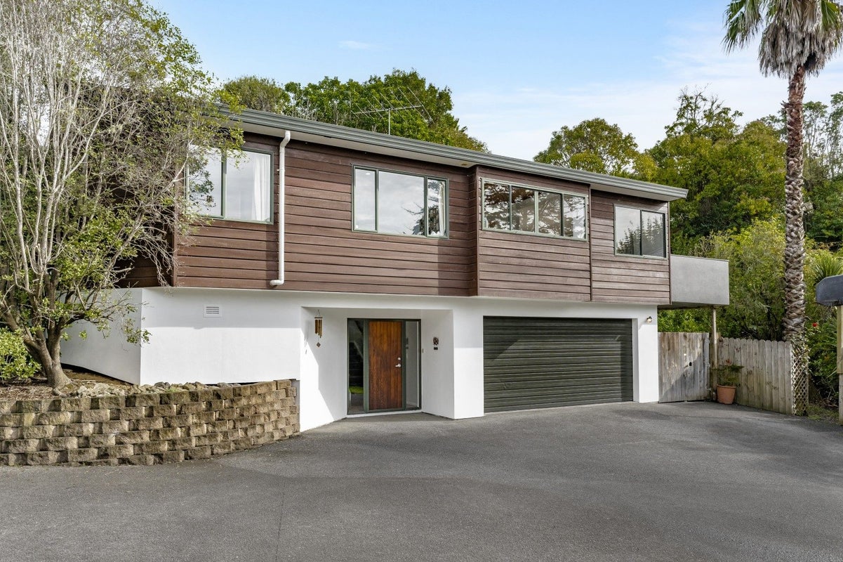 2/177 Carlisle Road, Northcross, Auckland - Carousel 30