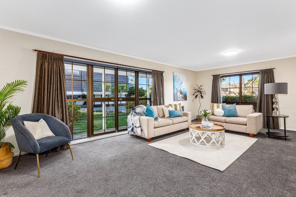 31 Burbank Crescent, Churton Park, Wellington - Carousel 2
