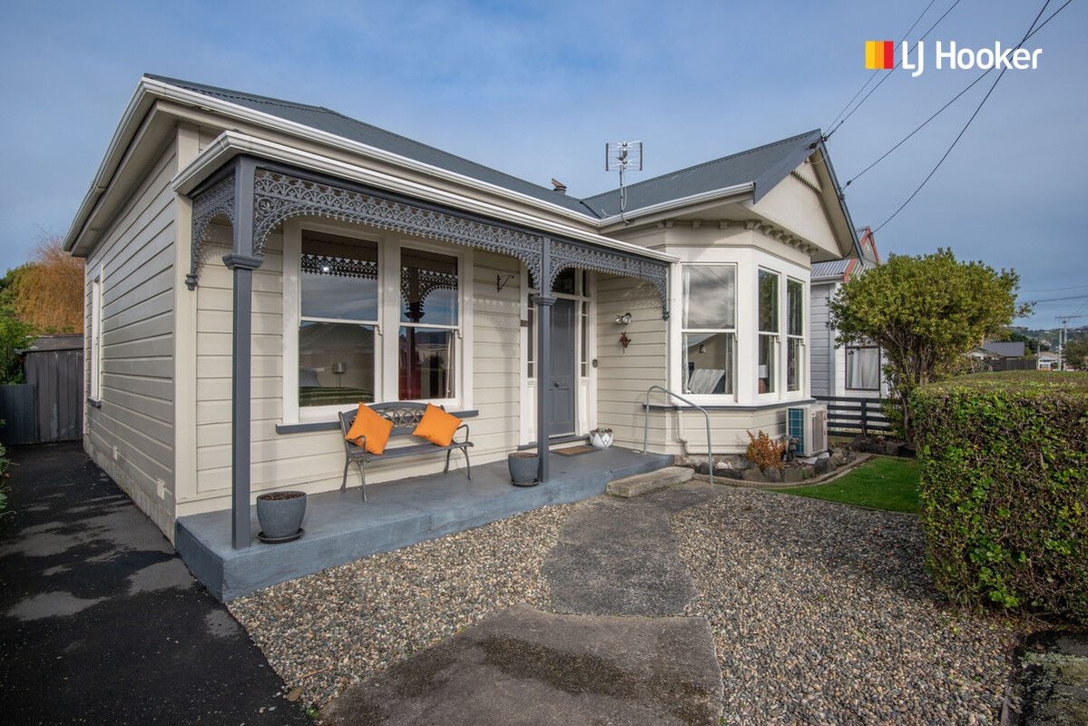 17 Larkworthy Street, Saint Kilda, Dunedin - Carousel 1