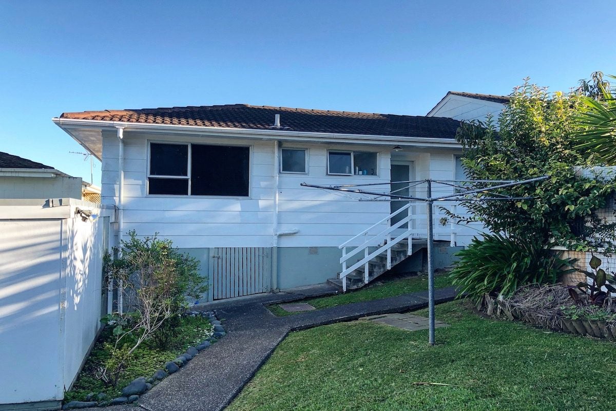 3/34 Sunnynook Road, Sunnynook, Auckland - Carousel 1