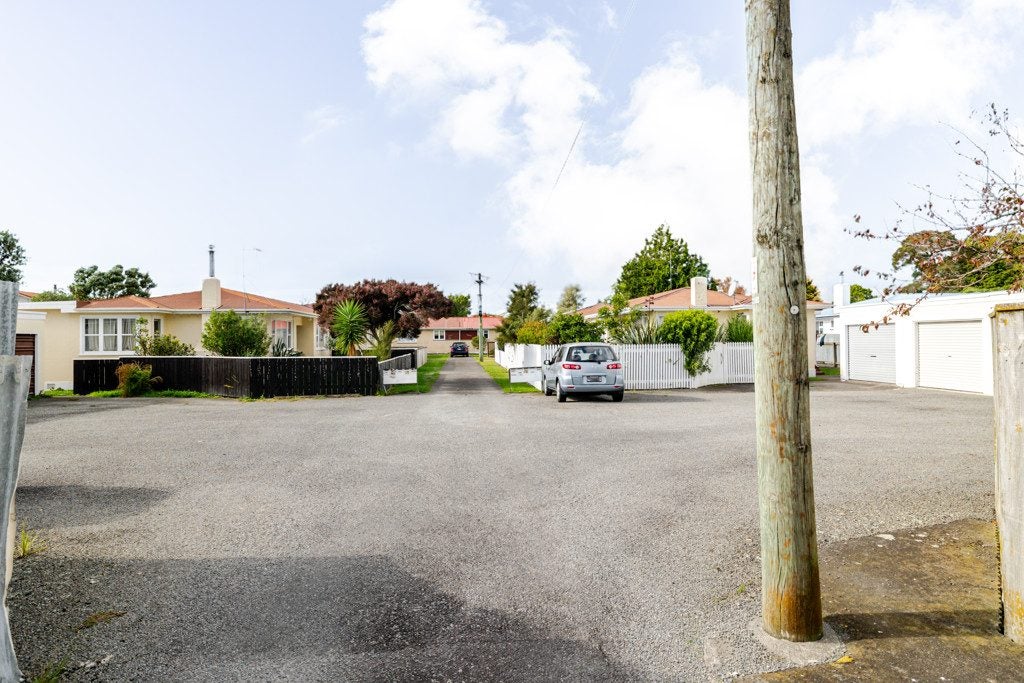 351 Botanical Road, West End, Palmerston North - Carousel 15