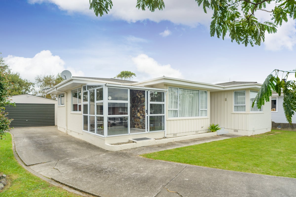 44 Holdsworth Avenue, Milson, Palmerston North - Carousel 2