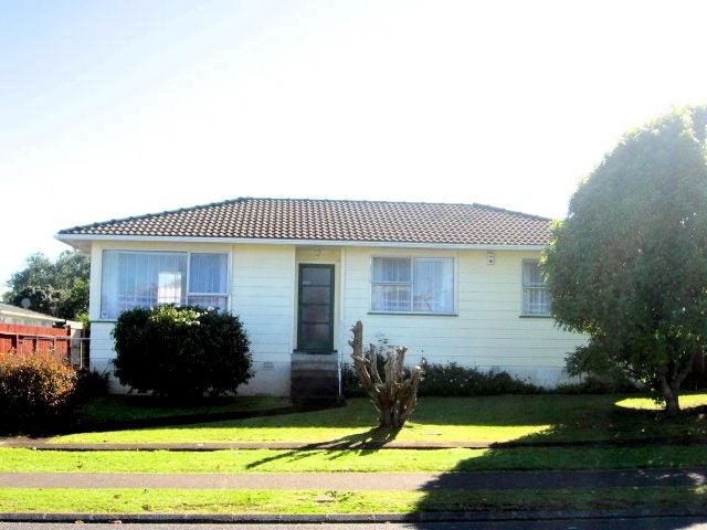 30 Aarts Avenue, Manurewa, Auckland - Carousel 1