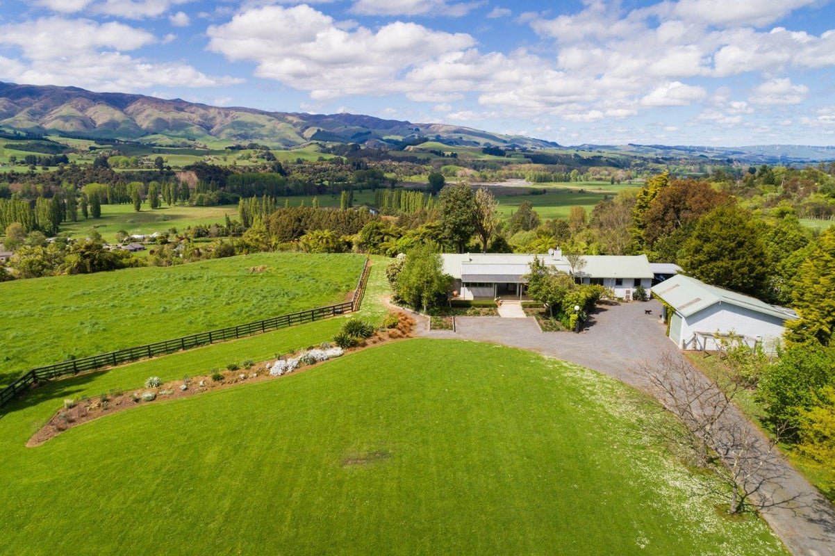 25B Weka Street, Pohangina, Ashhurst - Carousel 1
