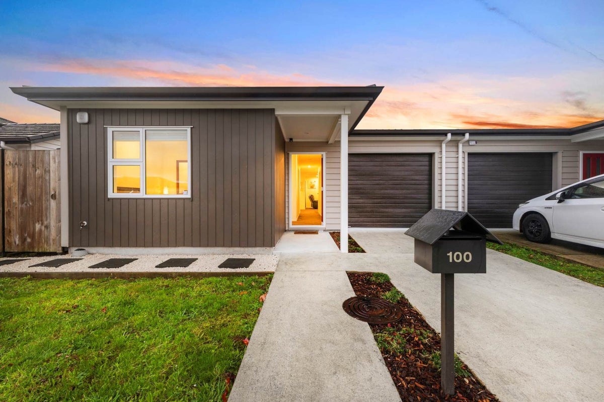 100 Kuaka Drive, Takanini, Auckland - Carousel 2