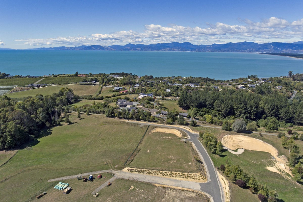 11 Pippin Lane, Upper Moutere - Carousel 2