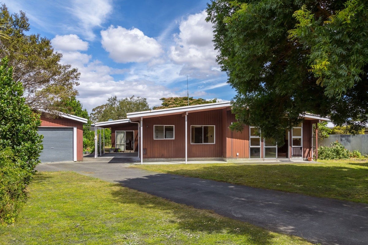 5 East Street, Greytown - Carousel 1