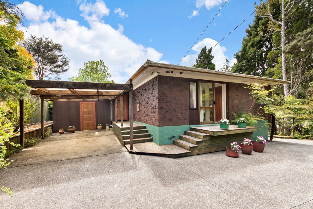 12 Napuka Road, Henderson Valley, Auckland - Carousel 2