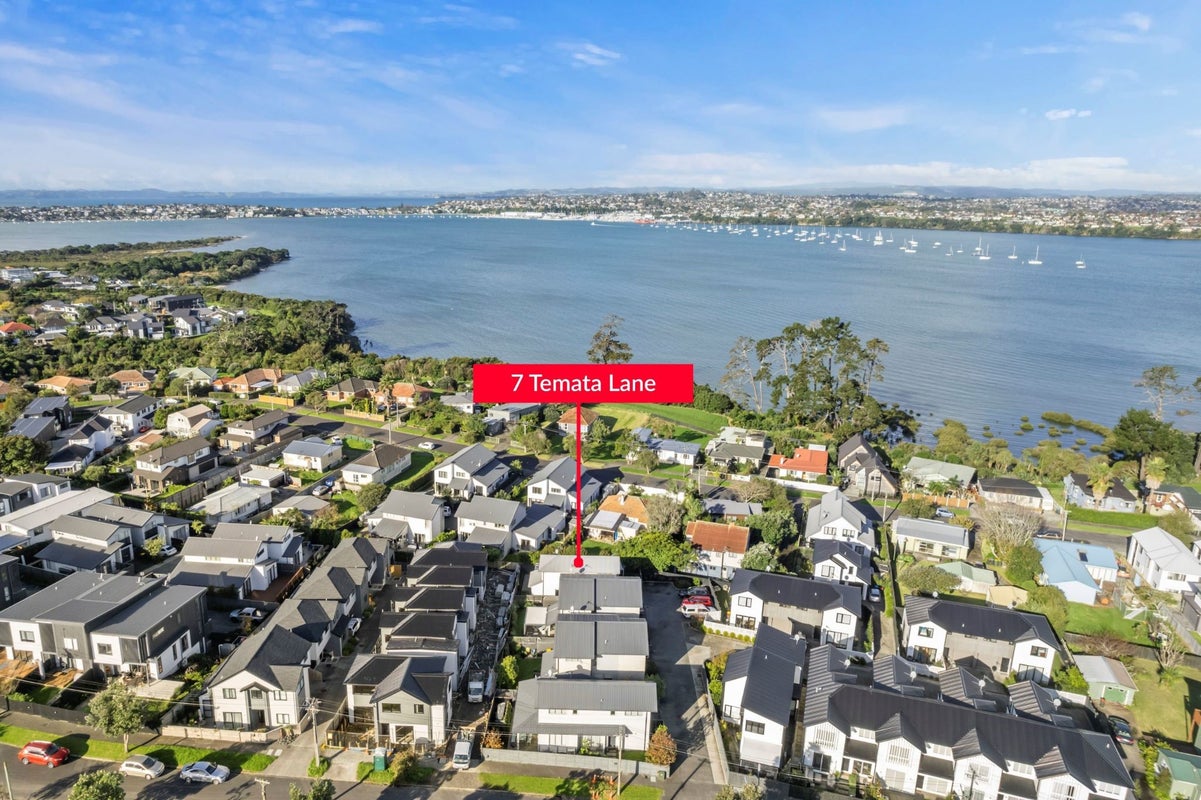 7 Temata LA, Wai O Taiki Bay, Auckland - Carousel 1