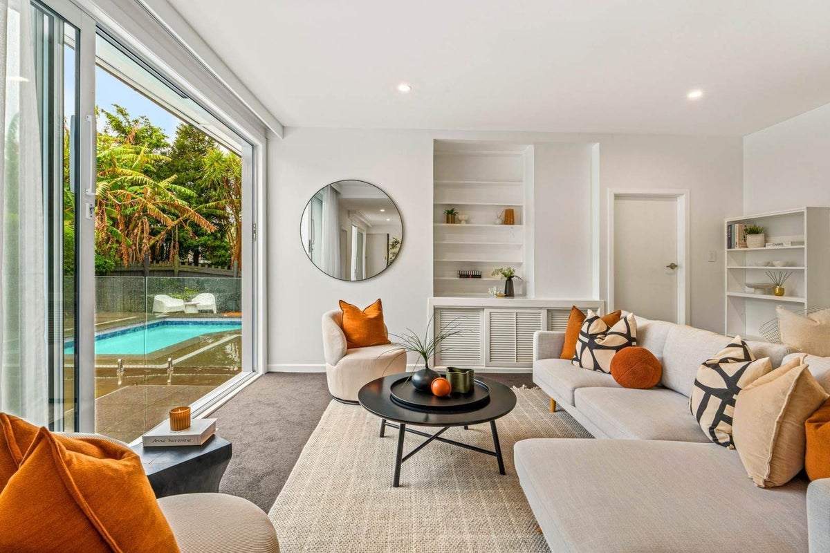 216 Onewa Road, Birkenhead, North Shore City, Auckland - Carousel 1