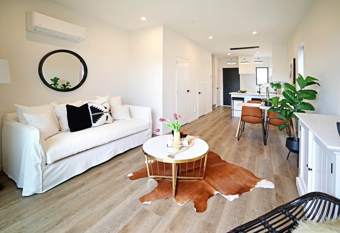 7 Kiato Lane, Flat Bush, Auckland - Carousel 2