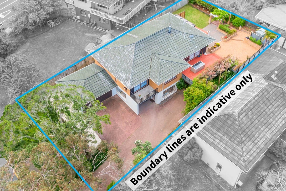 223 Glamorgan Drive, Torbay, Auckland - Carousel 1