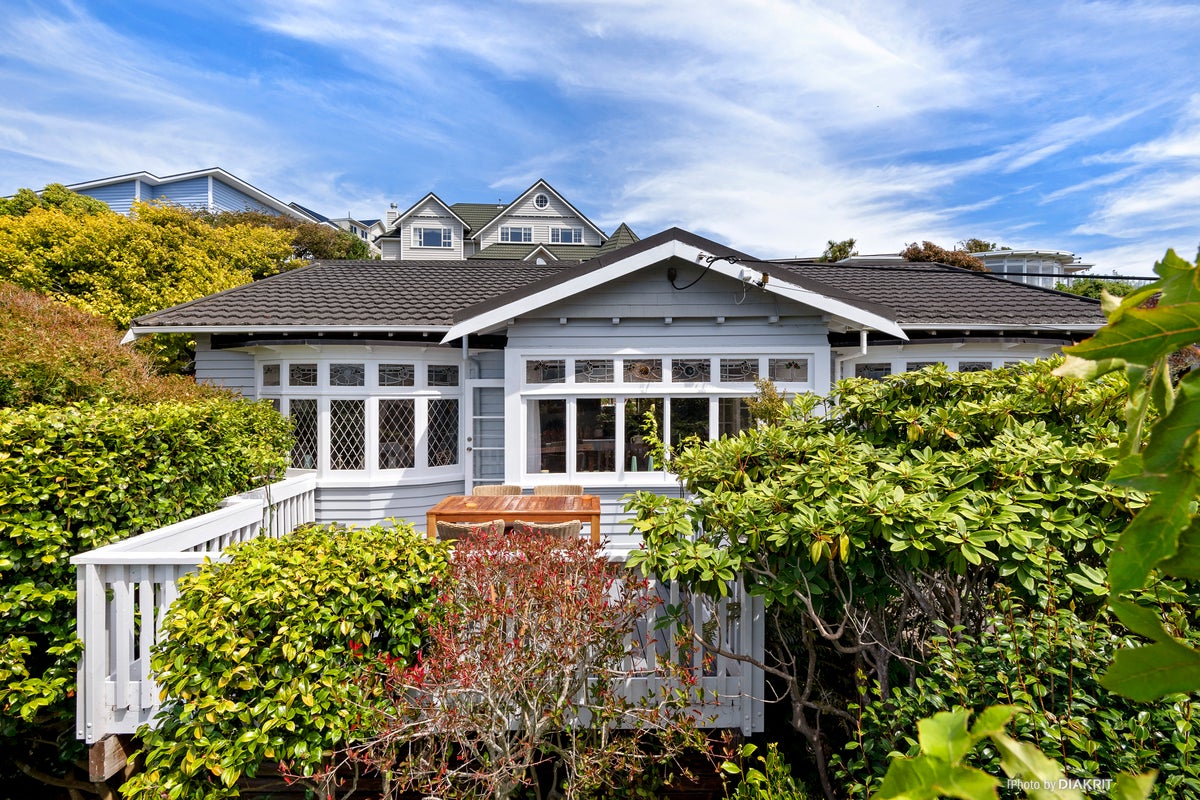 62 Nicholson Road, Khandallah, Wellington - Carousel 1