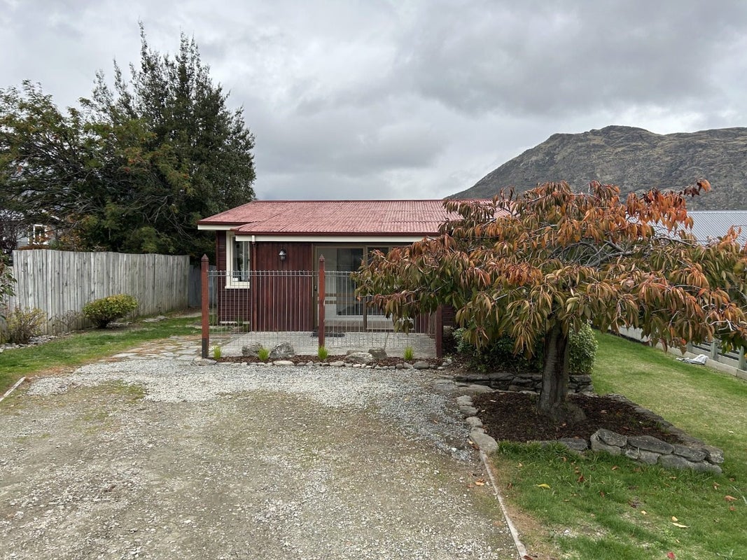 4 Birse Street, Frankton, Queenstown - Carousel 2