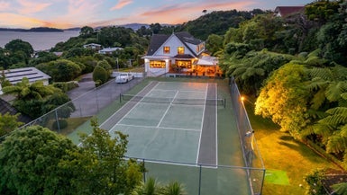 12A London Road, Korokoro, Lower Hutt - Carousel 1