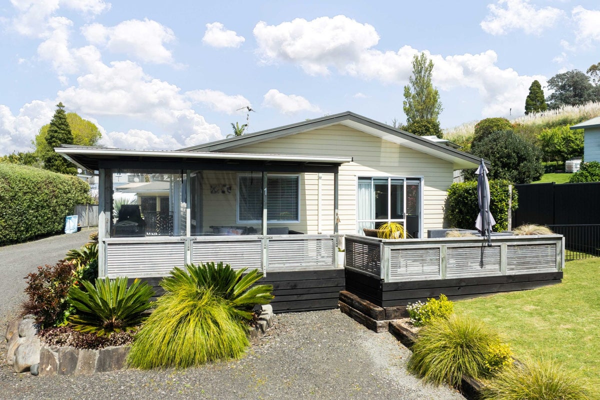 1 Nathan Place, Athenree, Katikati - Carousel 2