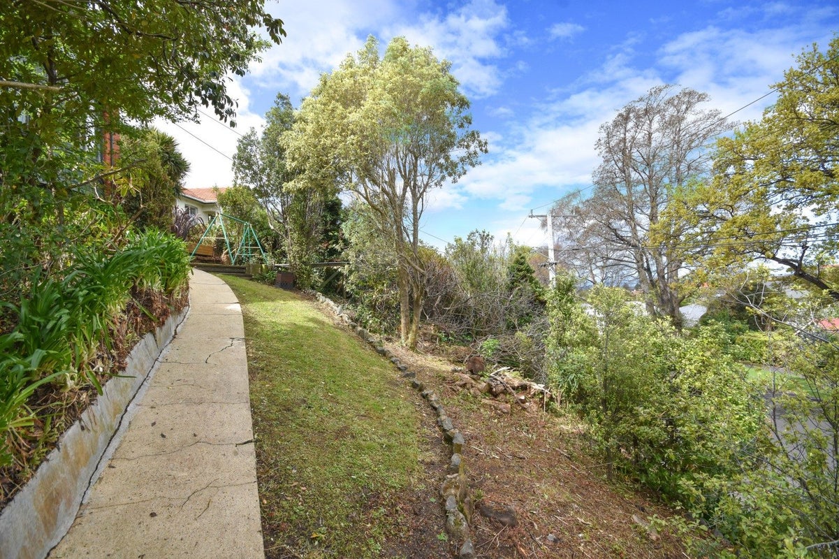 63 Kenmure Road, Belleknowes, Dunedin - Carousel 16