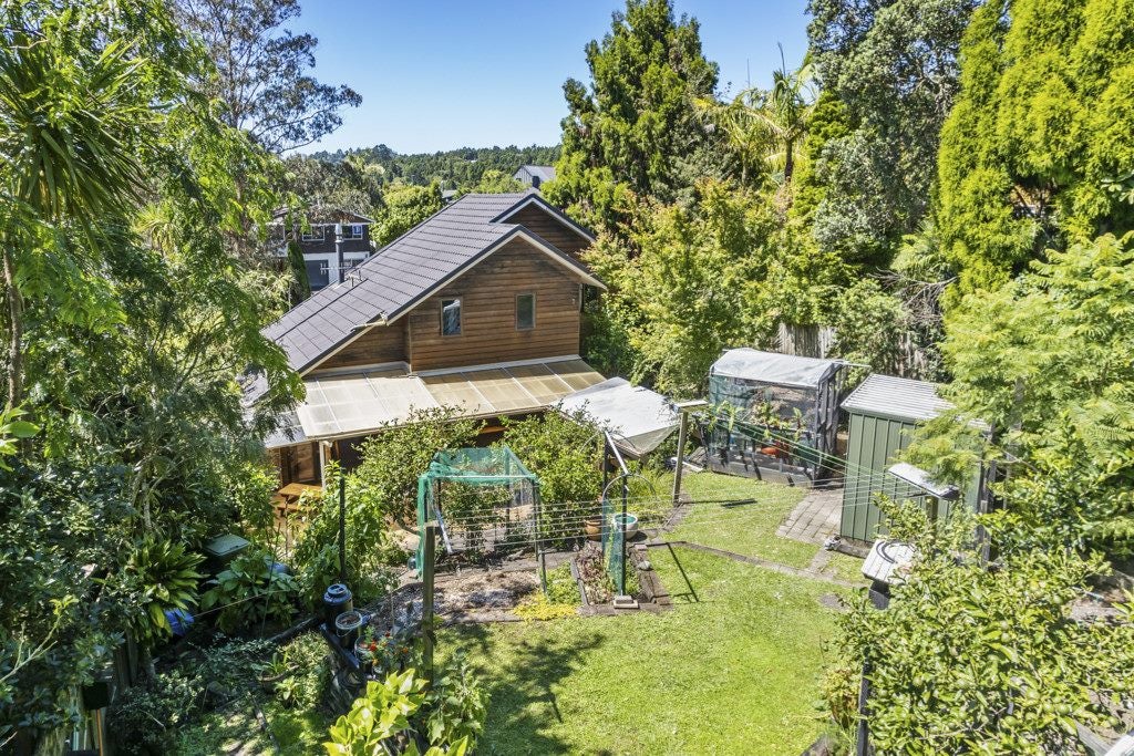 9 Longfellow Parade, Glen Eden, Auckland - Carousel 2