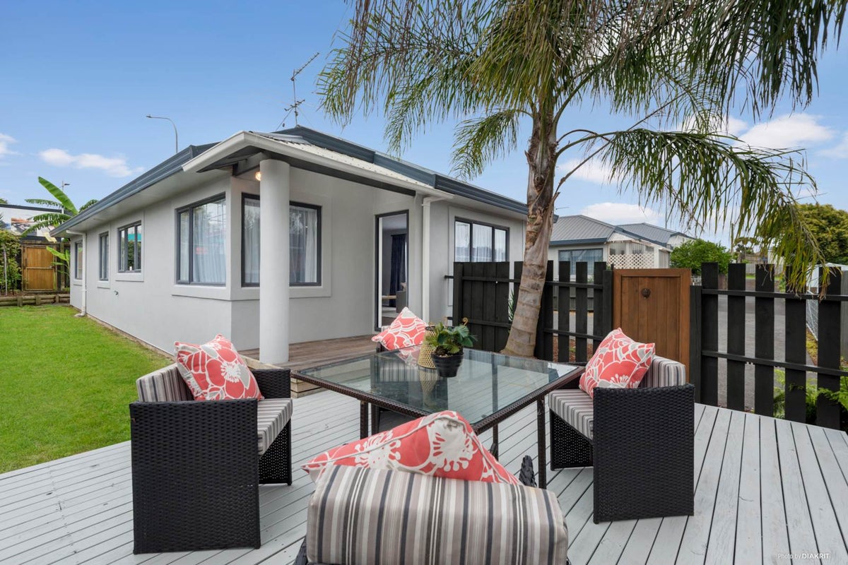 3/11 Harrington Avenue, Pukekohe, Pukekohe - Carousel 2