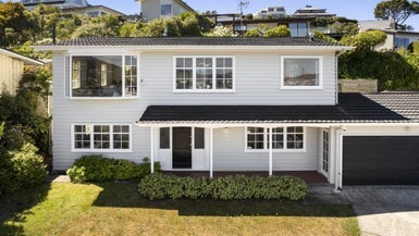 34 Rama Crescent, Khandallah, Wellington - Carousel 1