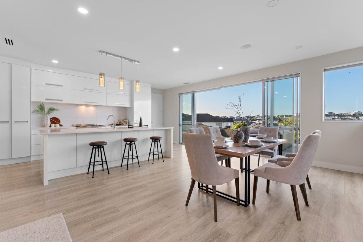 16 Ormonde Drive, Silverdale, Silverdale - Carousel 2