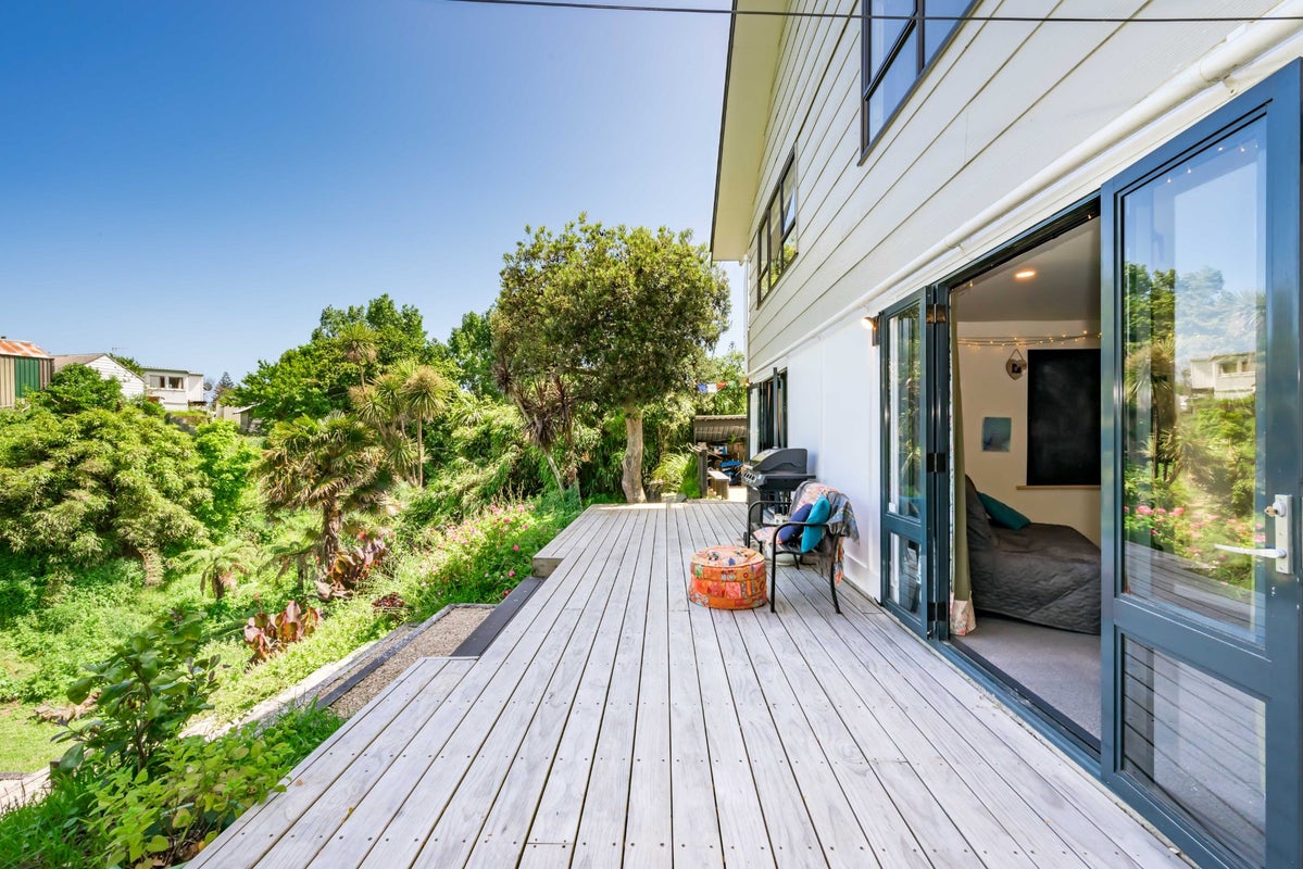 50 Dale Road, Raumati South, Paraparaumu - Carousel 1