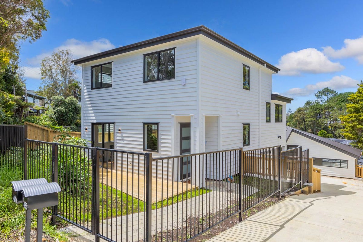 45A Woodstock Road, Forrest Hill, Auckland - Carousel 1