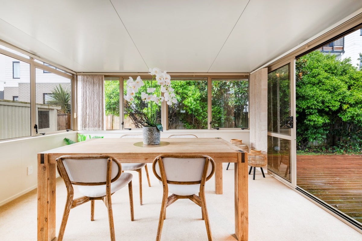 3/4 Menary Street, Papakura, Auckland - Carousel 2