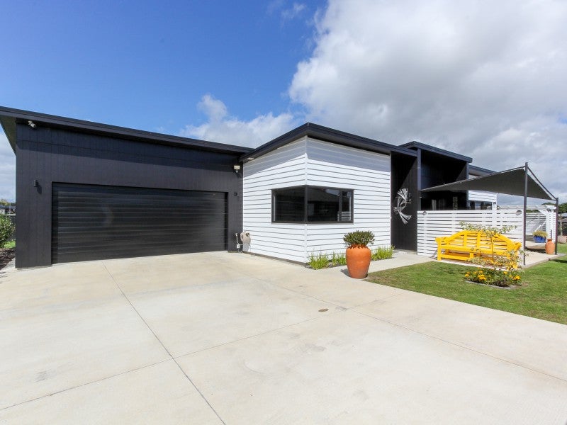 23 Dreaver Drive, Waitara, Waitara - Carousel 1