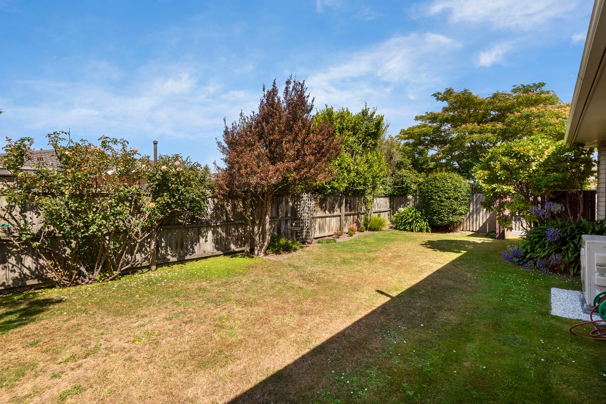 2/61 Sarabande Avenue, Redwood, Christchurch - Carousel 12
