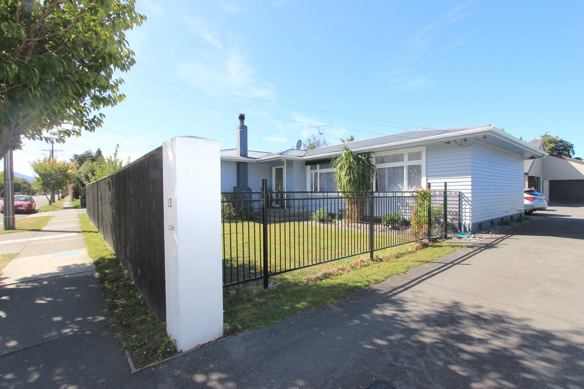 12 Mclauchlan Street, Springlands, Blenheim - Carousel 1
