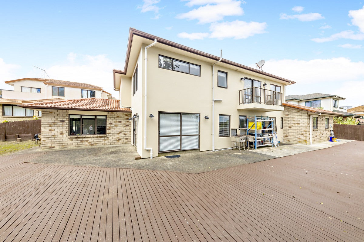 9 Pistachio Place, Goodwood Heights, Auckland - Carousel 2