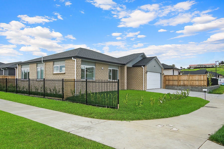 2 Holcroft Street, Papakura, Papakura - Carousel 16