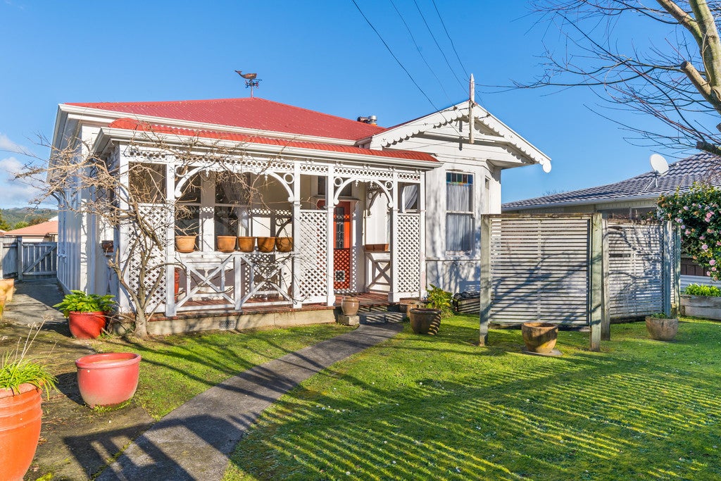 394 Fergusson Drive, Heretaunga, Upper Hutt - Carousel 2