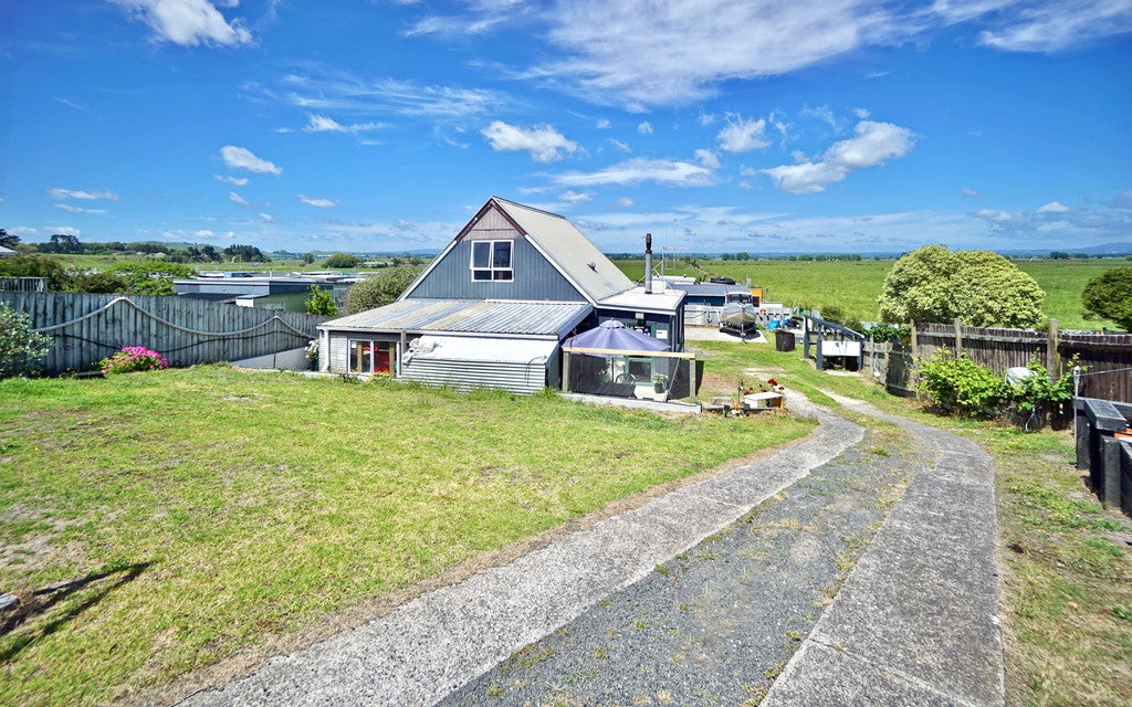 12 Costello Crescent, Pukehina, Te Puke - Carousel 1
