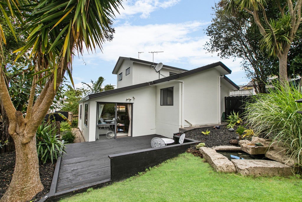 6 Gerda Place, Ranui, Auckland - Carousel 1
