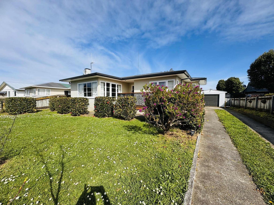 19 Nottingham Avenue, Awapuni, Palmerston North - Carousel 1