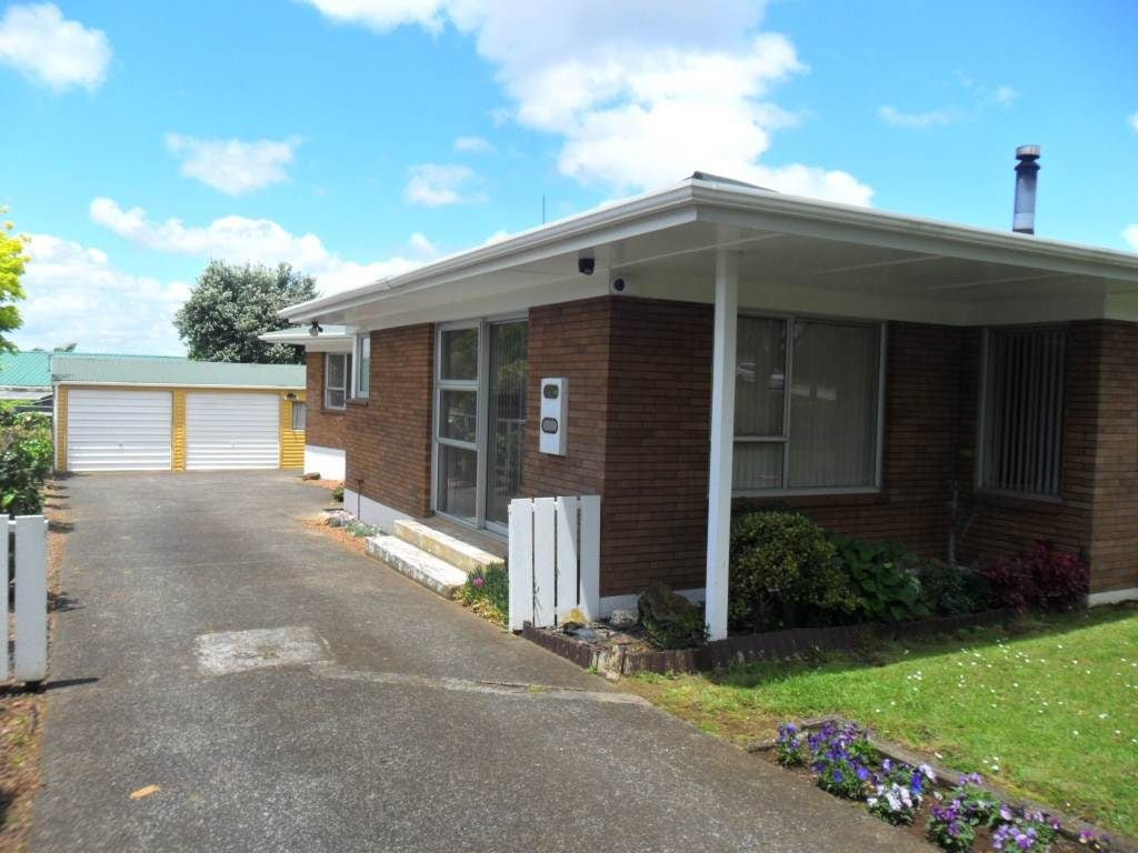 242 Queen Street, Pukekohe, Pukekohe - Carousel 2