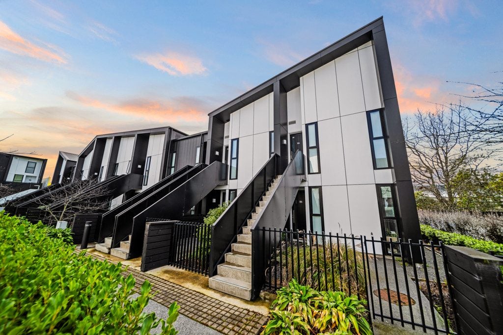 15/6 Waverley Street, Sydenham, Christchurch - Carousel 2