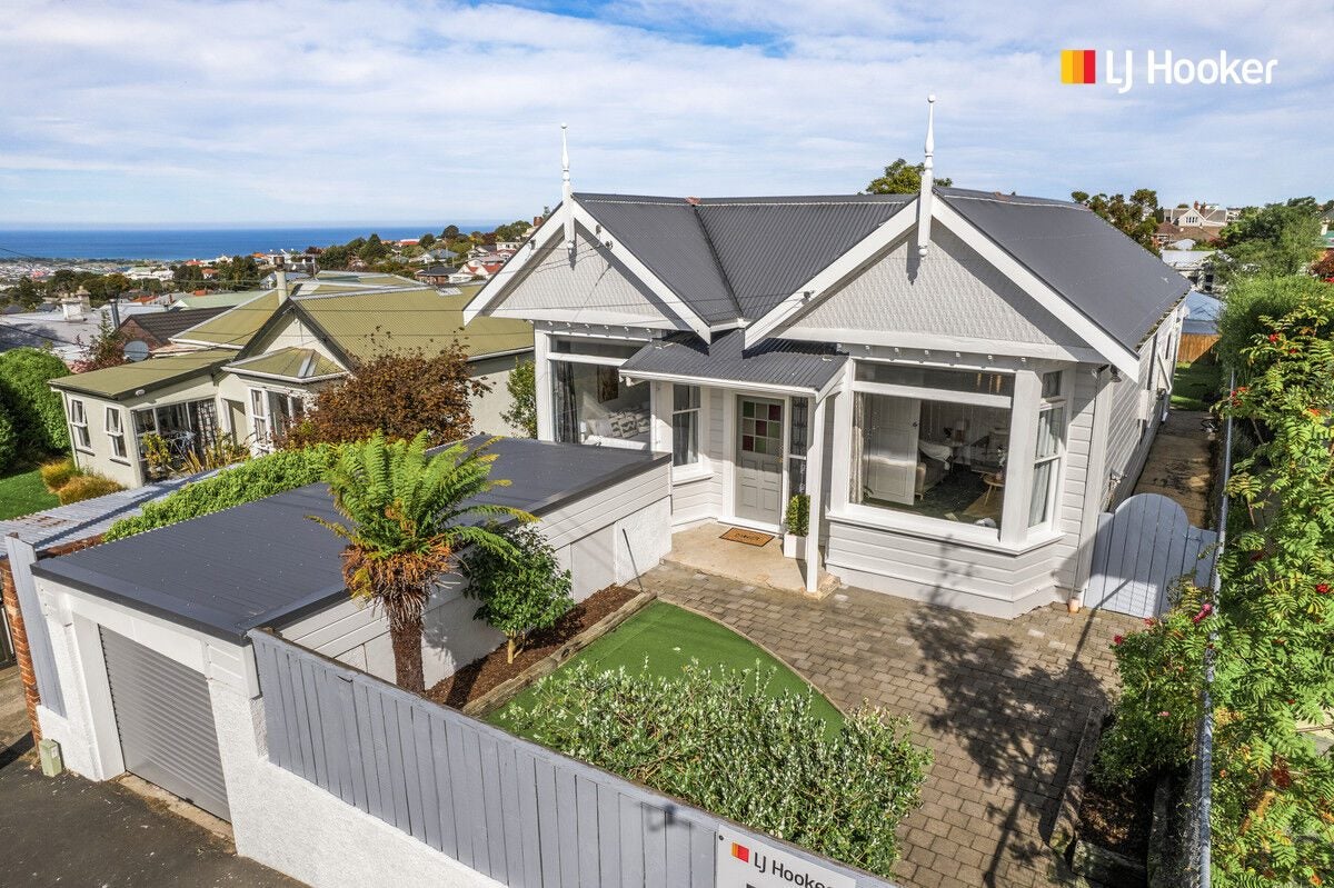 10 Argyle Street, Mornington, Dunedin - Carousel 1