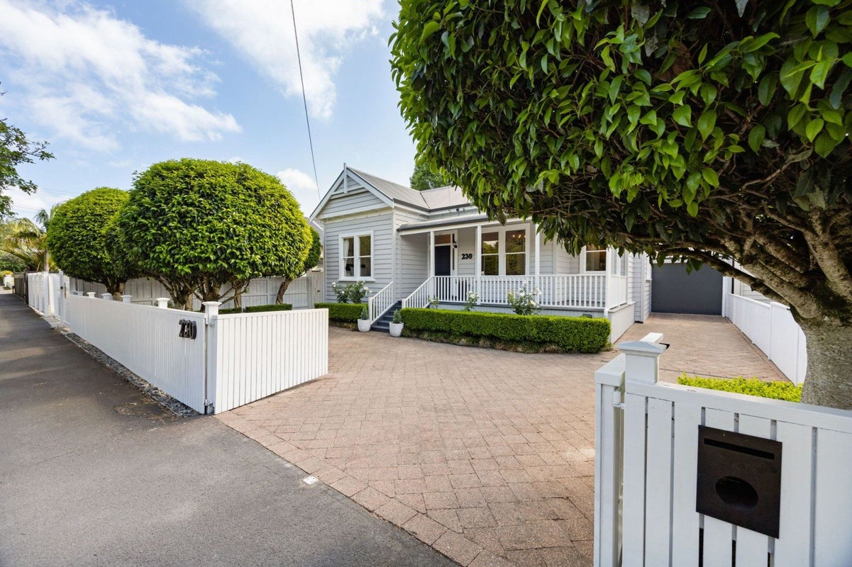 230 River Road, Claudelands, Hamilton - Carousel 1