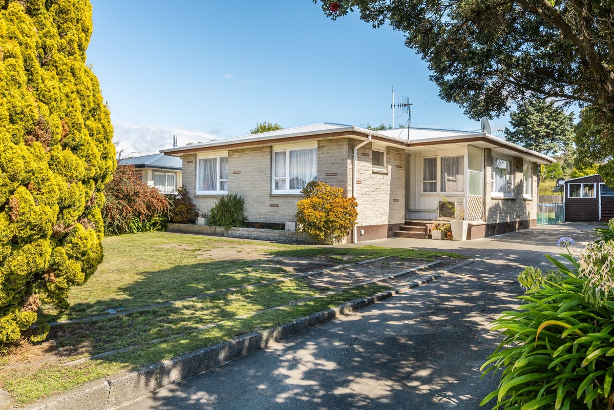 70 Clarence Cox Crescent, Pirimai, Napier - Carousel 1