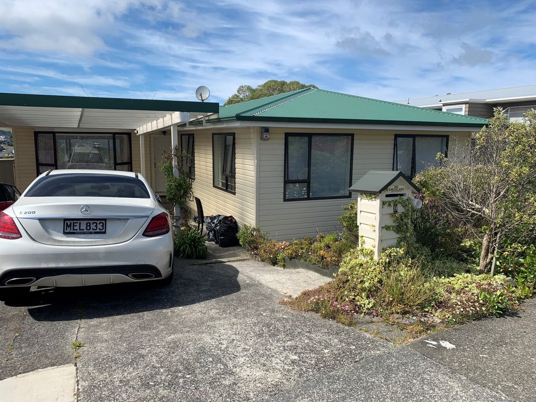 9 Acacia Avenue, Maungaraki, Lower Hutt - Carousel 1