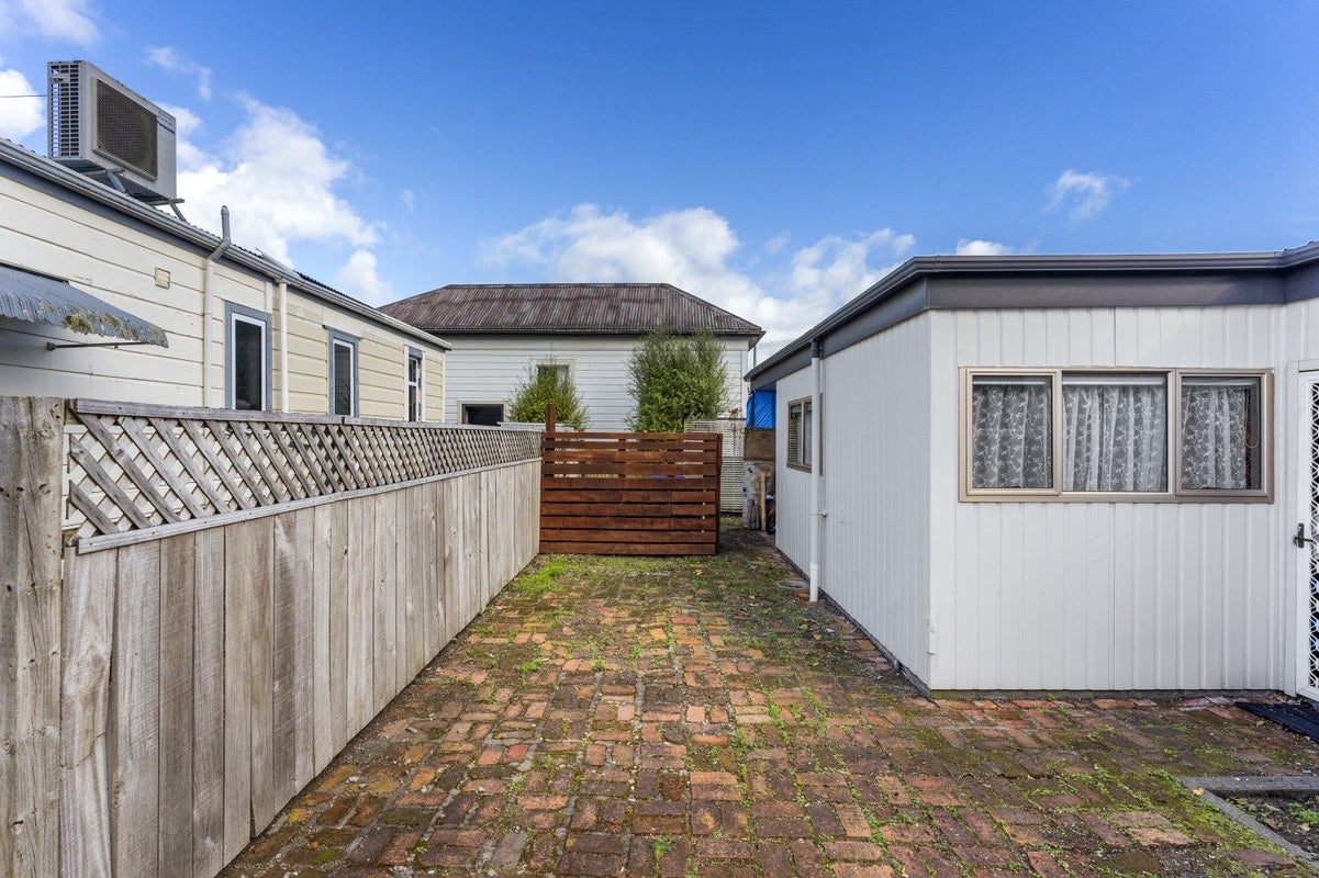 111C Somme PDE, Aramoho, Whanganui - Carousel 2