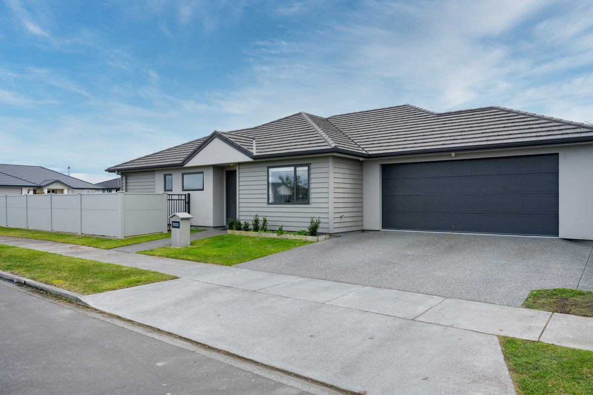 25 Aparima Place, Awatoto, Napier - Carousel 1